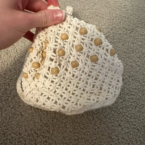 Adorable Woven Beaded Bag - Picture 5 of 14